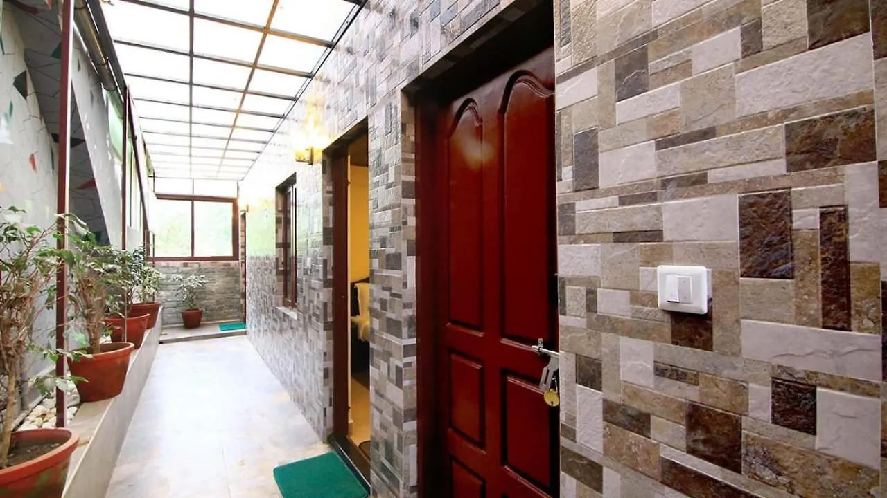 Hotel New Gate Inn Munnar India